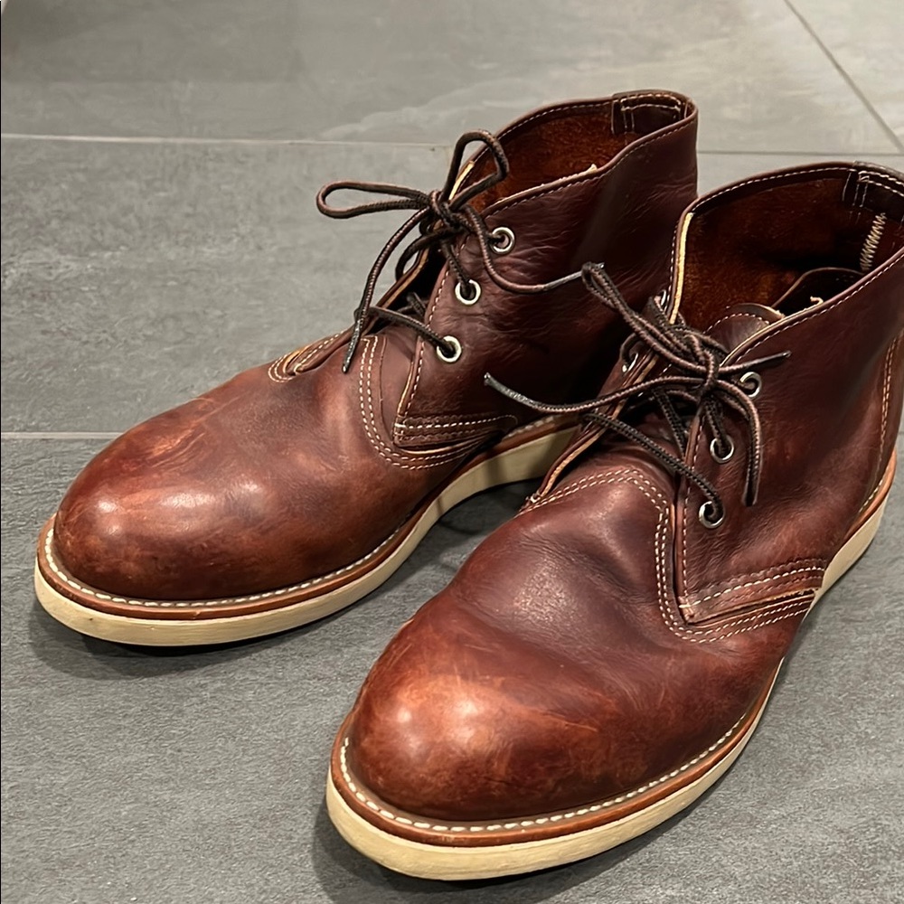Red Wing Heritage Chukka Boot.  Briar Oil Slick color.  Size 11.